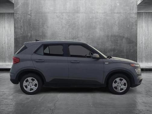 2020 Hyundai VENUE SE