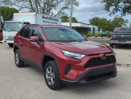 2022 Toyota RAV4 XLE