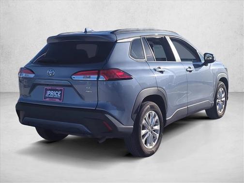 2022 Toyota Corolla Cross LE