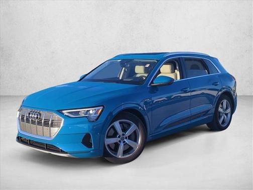 2019 Audi e-tron Premium Plus