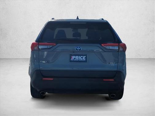 2023 Toyota RAV4 Hybrid XLE