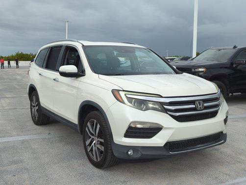 2017 Honda Pilot Elite