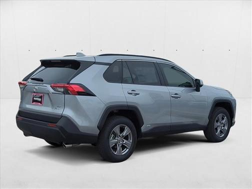 2025 Toyota RAV4 Hybrid SE