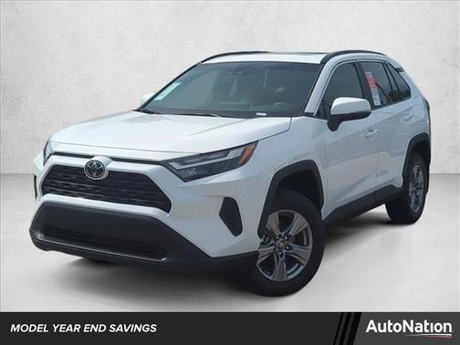 2025 Toyota RAV4 XLE