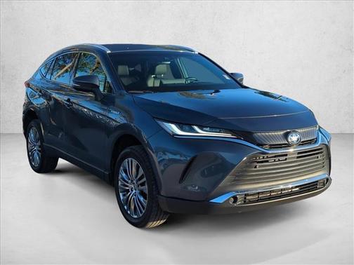 Coastal Gray Metallic 2021 Toyota Venza XLE