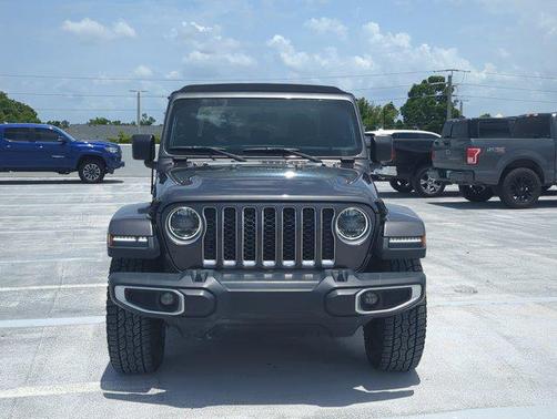 2021 Jeep Gladiator Overland
