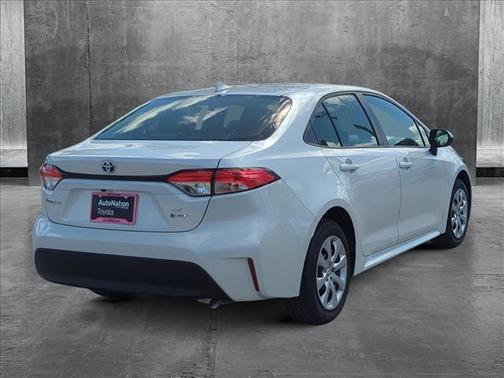 2025 Toyota Corolla Hybrid LE