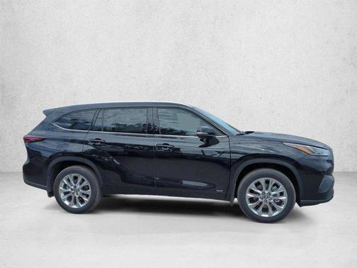 Midnight Black Metallic 2026 Toyota Highlander Hybrid Limited