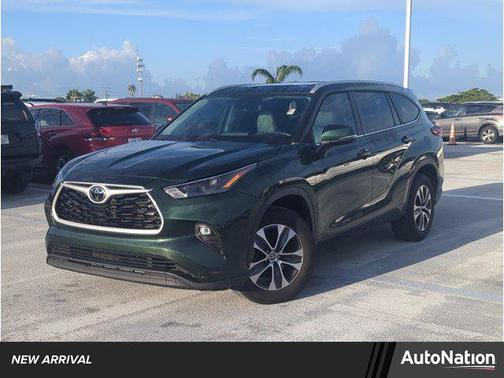 2023 Toyota Highlander XLE