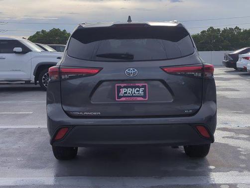 2023 Toyota Highlander XLE