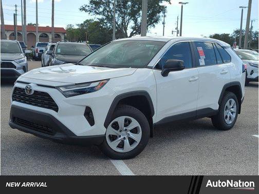 2025 Toyota RAV4 LE