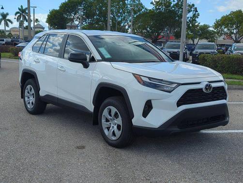 2025 Toyota RAV4 LE