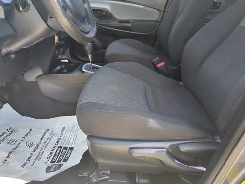 2016 Toyota Yaris L
