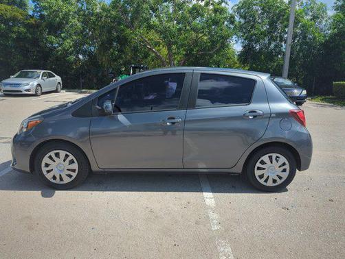 2016 Toyota Yaris L