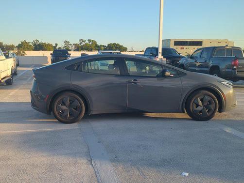 2024 Toyota Prius LE