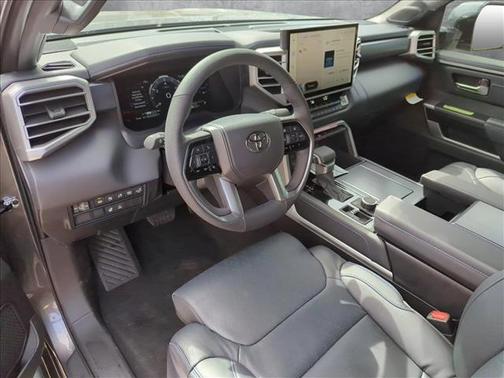 2025 Toyota Tundra Hybrid Platinum