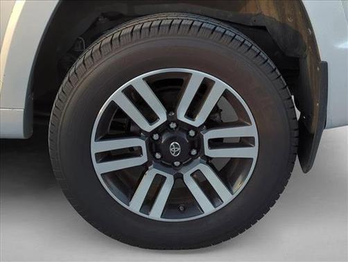 Classic Silver Metallic 2018 Toyota 4Runner Limited