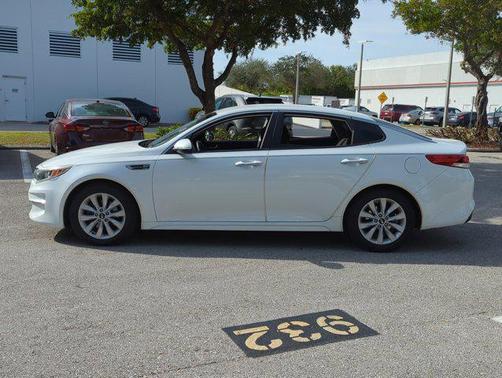 2018 Kia Optima LX