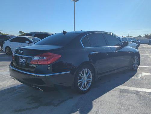 Caspian Black 2014 Hyundai Genesis 3.8