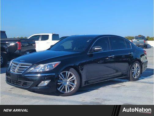 Caspian Black 2014 Hyundai Genesis 3.8