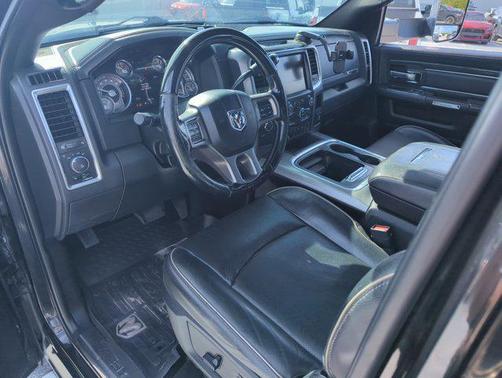 2018 RAM 3500 Limited Crew Cab 4x4 8' Box