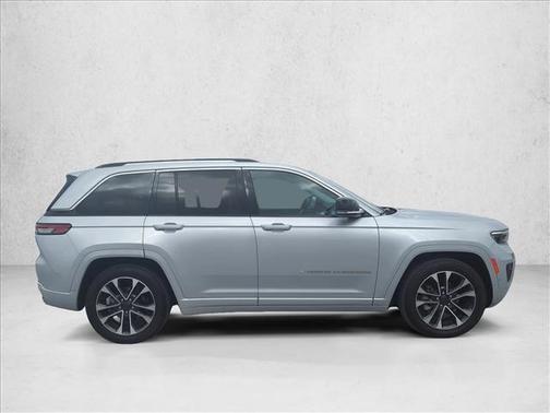 2023 Jeep Grand Cherokee Overland