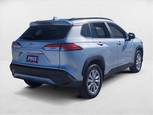 2023 Toyota Corolla Cross LE