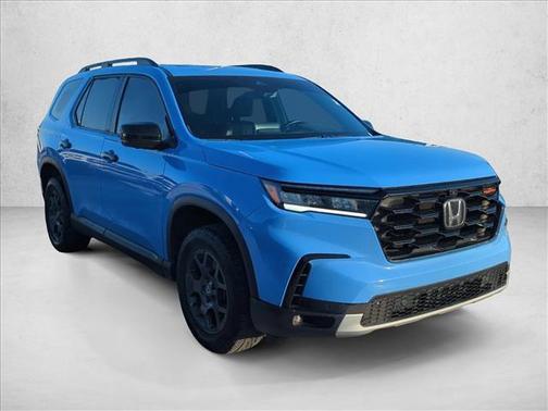 Diffused Sky Pearl 2024 Honda Pilot TrailSport