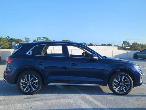 2023 Audi Q5 45 S line Premium Plus