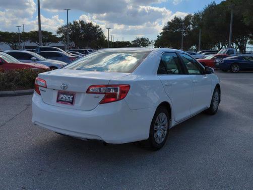 2014 Toyota Camry LE