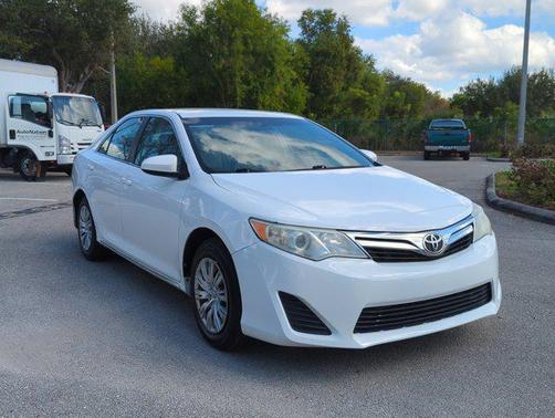 2014 Toyota Camry LE