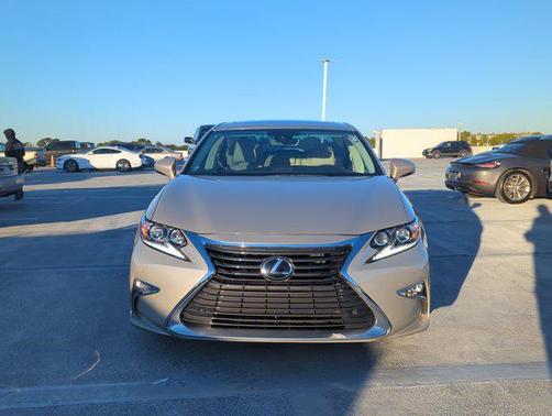 2016 Lexus ES 350 Base