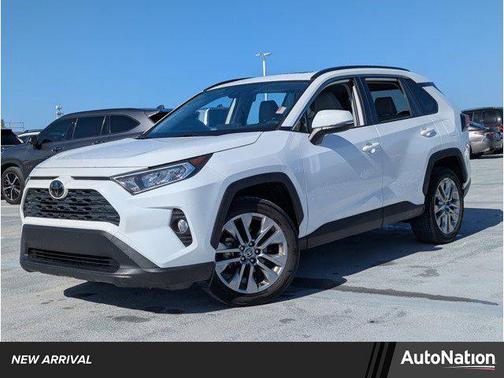 2020 Toyota RAV4 XLE Premium