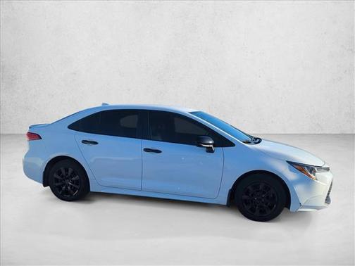 Ice Cap 2025 Toyota Corolla LE