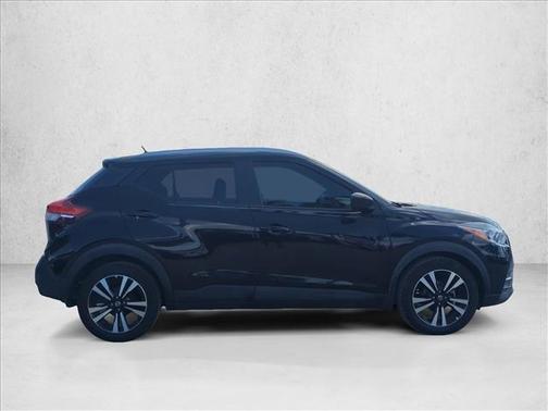 Super Black 2020 Nissan Kicks SV