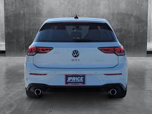 2022 Volkswagen Golf GTI 2.0T SE DSG