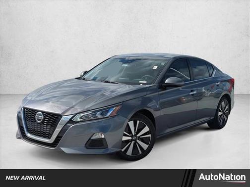2021 Nissan Altima 2.5 SV