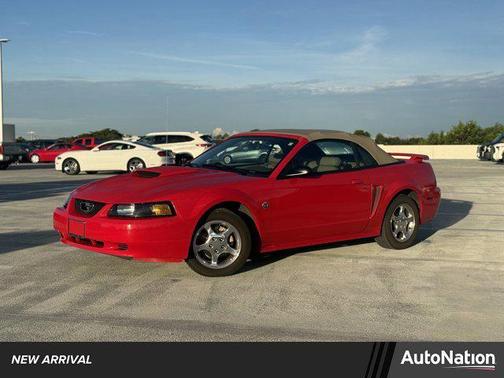 2004 Ford Mustang Deluxe