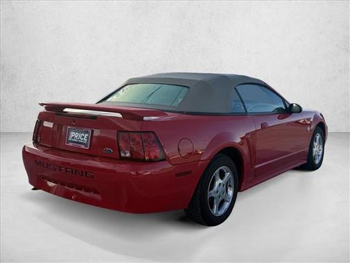 2004 Ford Mustang Deluxe