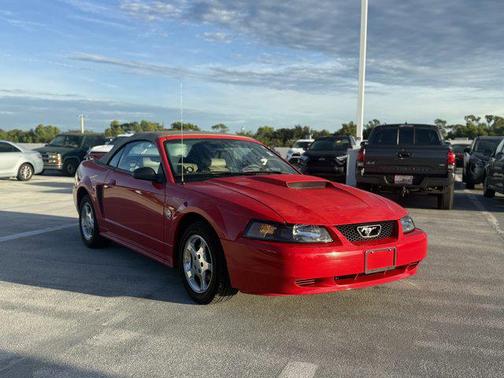 2004 Ford Mustang Deluxe