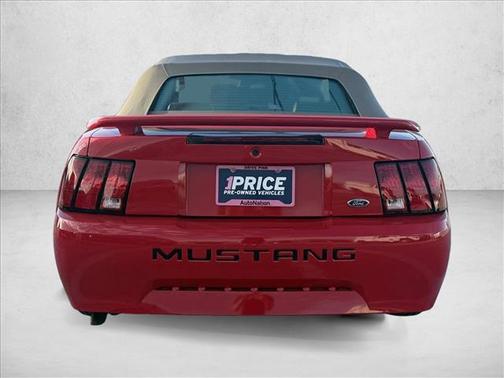 2004 Ford Mustang Deluxe