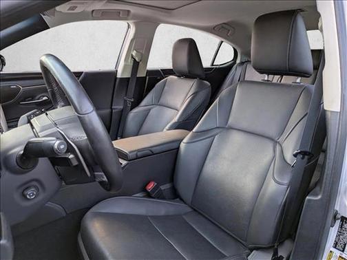 Silver Lining Metallic 2021 Lexus ES 300h Base