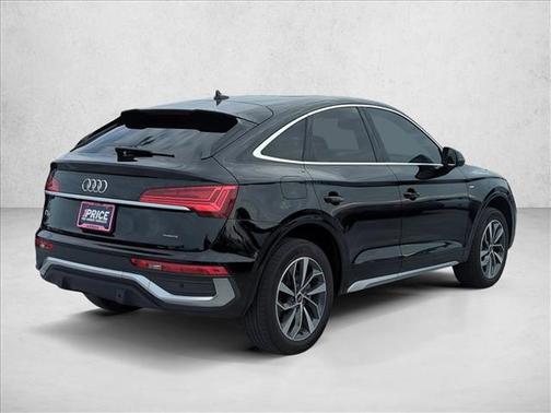 2022 Audi Q5 45 S line Premium Plus