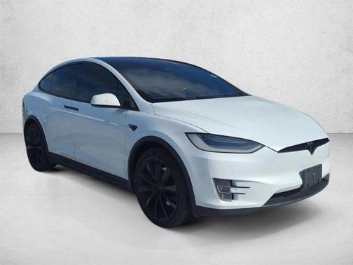 Pearl White Multi-Coat 2018 Tesla Model X P100D