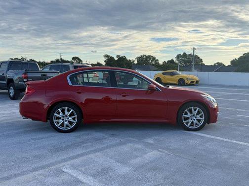 2011 INFINITI G37x Base