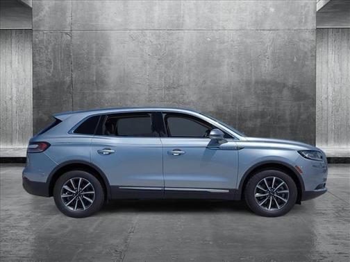 2022 Lincoln Nautilus Standard