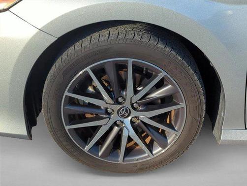 Celestial Silver Metallic 2022 Toyota Camry Hybrid XLE