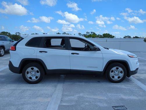 2017 Jeep Cherokee Sport