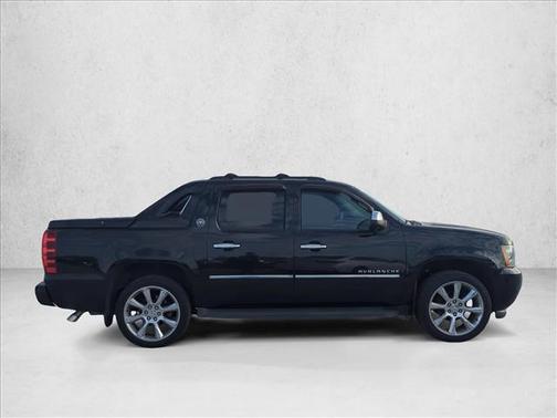 2013 Chevrolet Avalanche LTZ