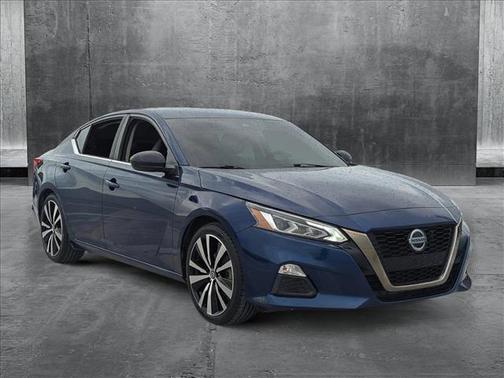 2021 Nissan Altima SR FWD